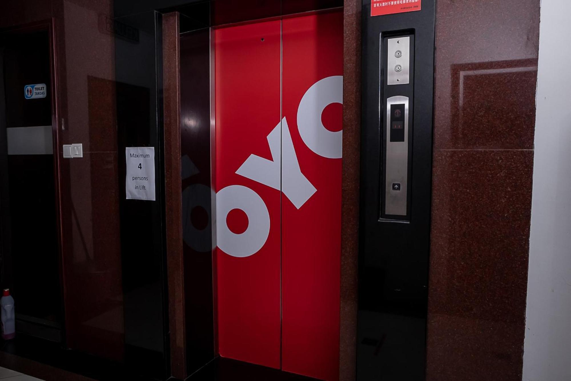 Super Oyo 90055 Mansion Inn Sibu Exterior foto